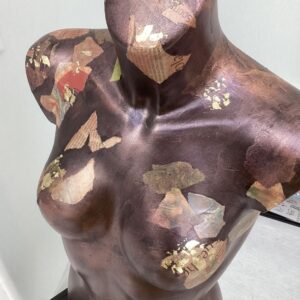 Ingrid Britt-Giré - Sculpture d'une femme fatale en or